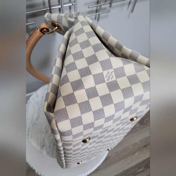 Louis Vuitton Artsy MM, Damier Azur, Like New Condition - Picture 9 of 16